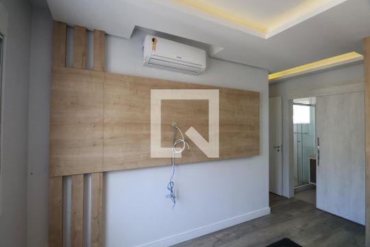 Suíte de apartamento à venda com 2 quartos, 76m² em Marechal Rondon, Canoas