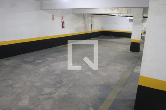 Garagem de apartamento à venda com 2 quartos, 70m² em Nova Gerty, São Caetano do Sul