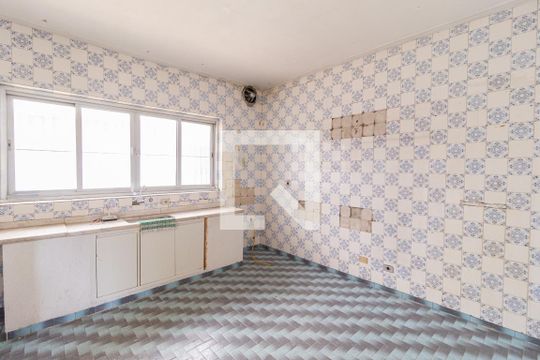 Cozinha de casa para alugar com 4 quartos, 179m² em Vila Campesina, Osasco
