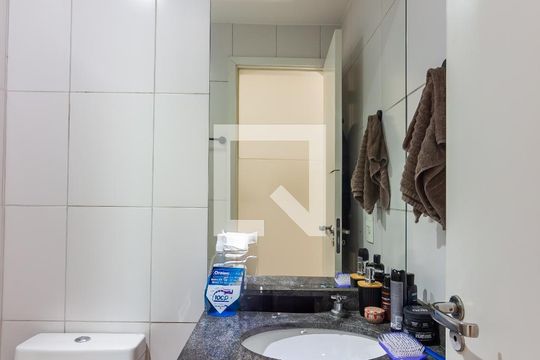 Banheiro de apartamento à venda com 2 quartos, 54m² em City Bussocaba, Osasco
