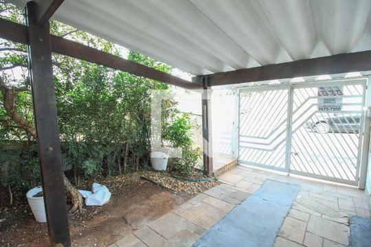 Área comum de casa para alugar com 3 quartos, 197m² em Vila Invernada, São Paulo
