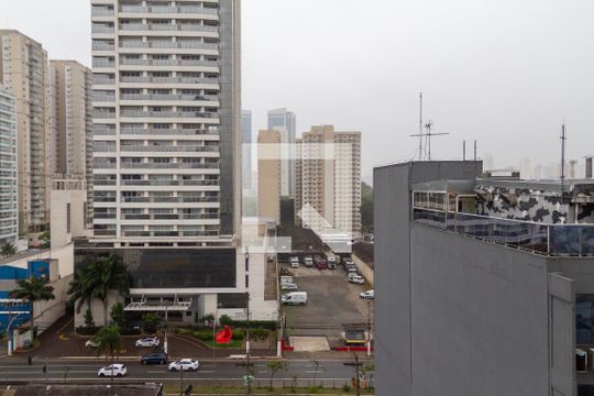 Vista Quarto 2 de apartamento para alugar com 2 quartos, 48m² em Barra Funda, São Paulo