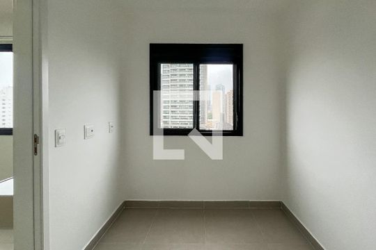 Quarto 2 de apartamento para alugar com 2 quartos, 48m² em Barra Funda, São Paulo