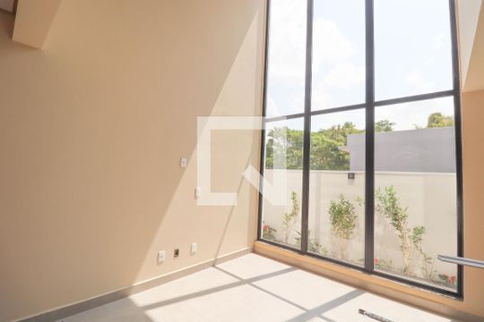 Sala de casa à venda com 3 quartos, 168m² em Paraíso, São Paulo