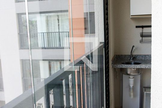 Sacada de apartamento à venda com 1 quarto, 30m² em Vila Yolanda, Osasco