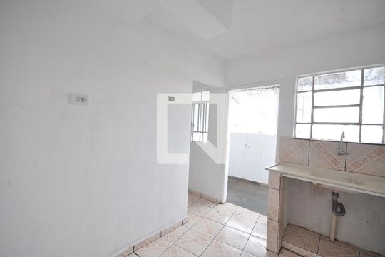 Cozinha de casa para alugar com 1 quarto, 30m² em Vila Isolina Mazzei, São Paulo