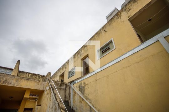 Fachada do prédio de apartamento para alugar com 3 quartos, 80m² em Jardim das Nações, Taubaté