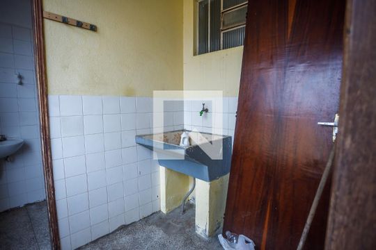 Área de Serviço de apartamento para alugar com 3 quartos, 80m² em Jardim das Nações, Taubaté