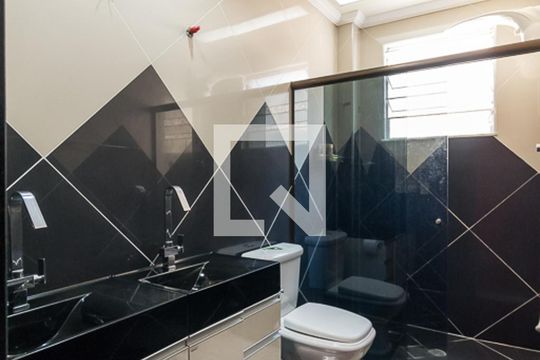 Banheiro de apartamento à venda com 2 quartos, 77m² em Penha Circular, Rio de Janeiro