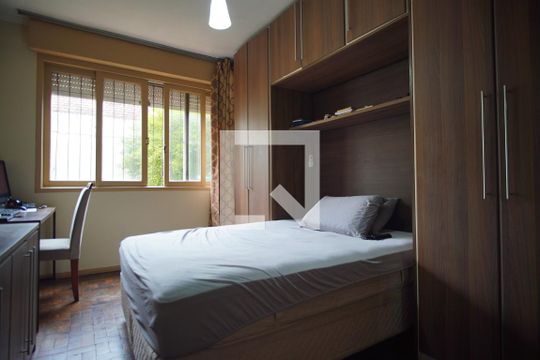 Quarto 1 de apartamento à venda com 3 quartos, 71m² em Petrópolis, Porto Alegre