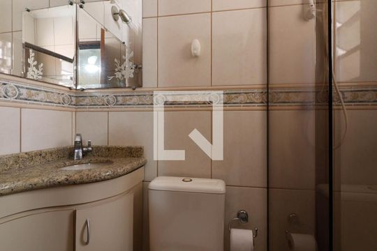 Banheiro da Suíte 1 - Casa 1 de apartamento à venda com 4 quartos, 200m² em Cidade Líder, São Paulo