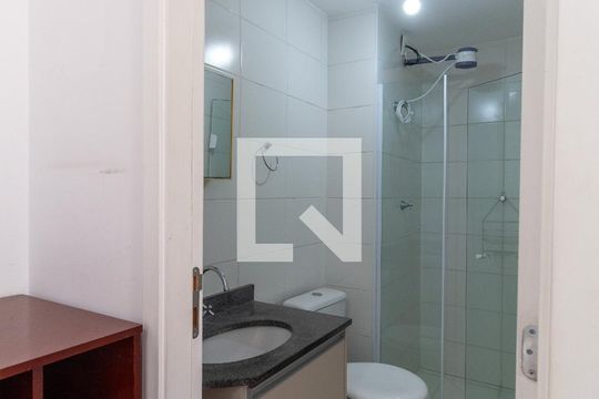 Banheiro de apartamento à venda com 1 quarto, 31m² em Água Branca, São Paulo