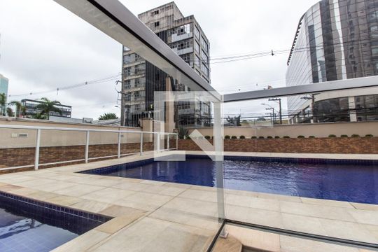 Piscina de casa de condomínio para alugar com 2 quartos, 60m² em Bethaville I, Barueri