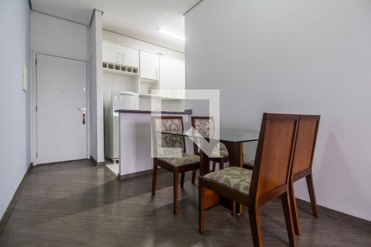 Sala de casa de condomínio à venda com 2 quartos, 60m² em Bethaville I, Barueri