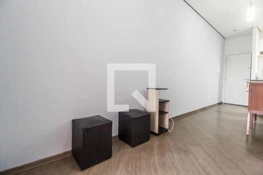 Sala de casa de condomínio à venda com 2 quartos, 60m² em Bethaville I, Barueri