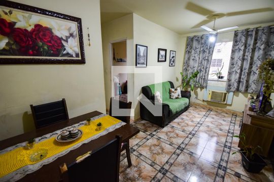 Sala de apartamento para alugar com 2 quartos, 102m² em Tomás Coelho, Rio de Janeiro