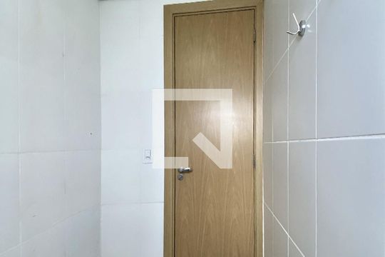 Banheiro de apartamento para alugar com 2 quartos, 60m² em Primavera, Novo Hamburgo