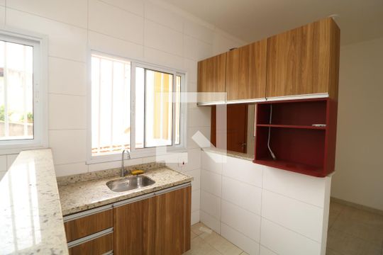 Cozinha de casa para alugar com 1 quarto, 30m² em Chácara Belenzinho, São Paulo
