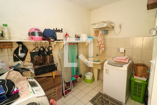 Área de Serviço de casa à venda com 3 quartos, 302m² em Partenon, Porto Alegre