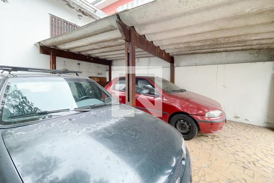 Garagem de casa à venda com 2 quartos, 280m² em Anchieta, São Bernardo do Campo
