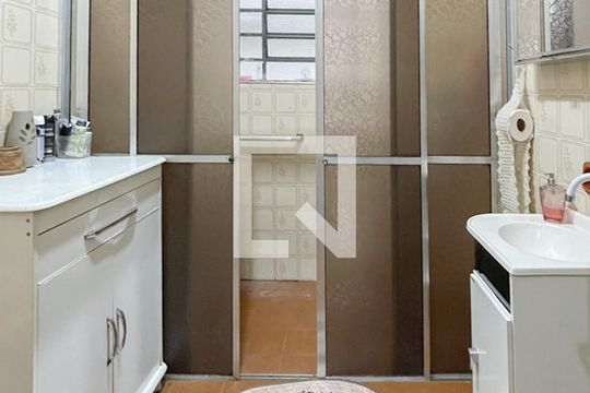 Banheiro Social de casa à venda com 2 quartos, 280m² em Anchieta, São Bernardo do Campo