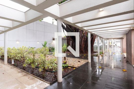 Condomínio - Hall de apartamento à venda com 2 quartos, 71m² em Vila Gomes Cardim, São Paulo