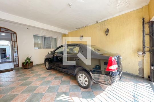 Garagem de casa à venda com 3 quartos, 170m² em Santa Terezinha , São Bernardo do Campo