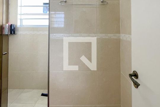 Banheiro Social de casa à venda com 3 quartos, 170m² em Santa Terezinha , São Bernardo do Campo