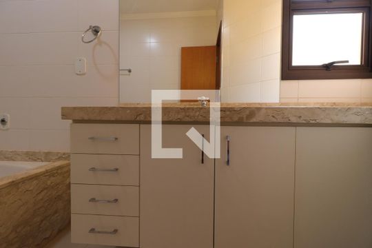 Banheiro da Suíte 3 de apartamento para alugar com 4 quartos, 176m² em Jardim Botânico, Ribeirão Preto