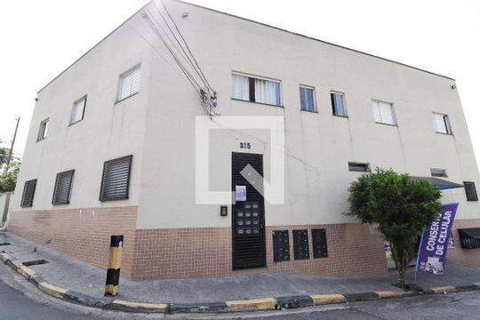 Fachada de apartamento para alugar com 2 quartos, 40m² em Vila Prado, São Paulo