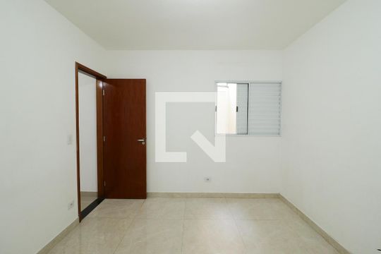 Quarto 1 de apartamento para alugar com 2 quartos, 40m² em Vila Prado, São Paulo