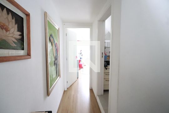 Corredor de casa à venda com 2 quartos, 76m² em Vila Gomes Cardim, São Paulo