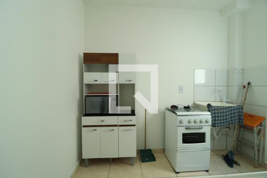Cozinha de apartamento para alugar com 2 quartos, 70m² em Chácaras Tubalina E Quartel, Uberlândia