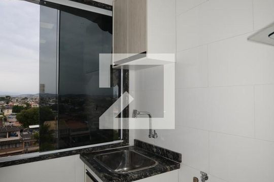 Cozinha e Área de Serviço de apartamento para alugar com 2 quartos, 55m² em Turiaçu, Rio de Janeiro