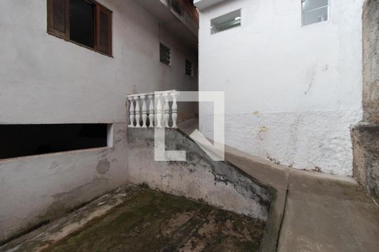 Quintal de casa à venda com 3 quartos, 216m² em Vila Mazzei , São Paulo