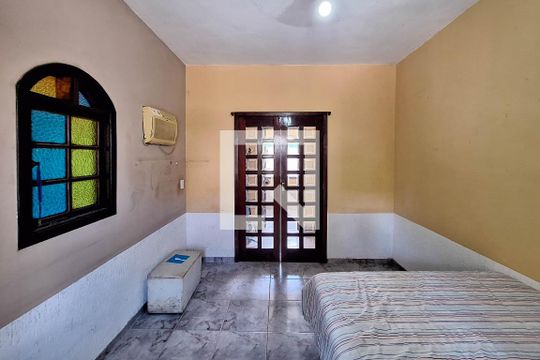 Quarto 1 de casa à venda com 4 quartos, 276m² em Maria Paula, Niterói