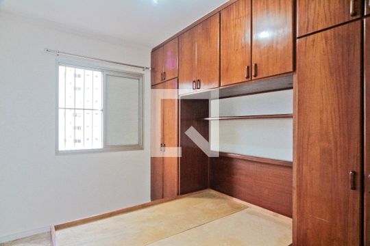 Quarto 1 de apartamento para alugar com 2 quartos, 59m² em Santa Teresinha, São Paulo