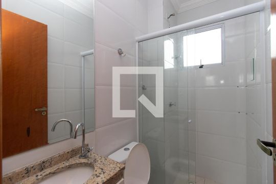 Banheiro de casa de condomínio à venda com 2 quartos, 40m² em Jardim Brasil (zona Norte), São Paulo