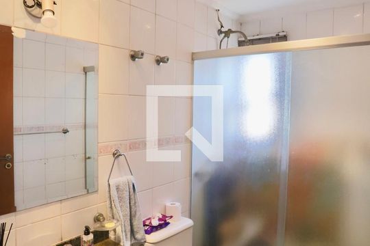 Banheiro do Quarto de apartamento para alugar com 3 quartos, 134m² em Vila Regente Feijó, São Paulo