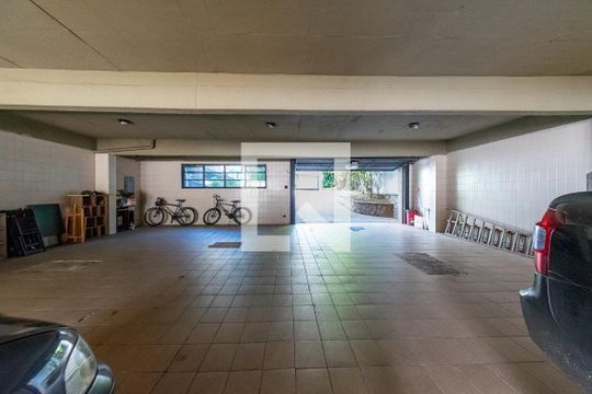 Garagem de casa à venda com 4 quartos, 455m² em Parque Jabaquara, São Paulo