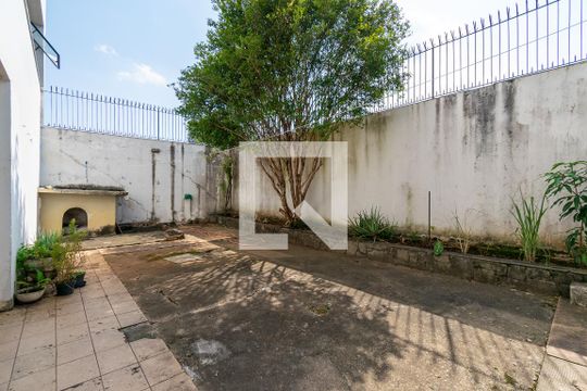 Quintal de casa à venda com 4 quartos, 455m² em Parque Jabaquara, São Paulo