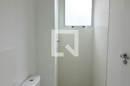 Banheiro Social de apartamento para alugar com 2 quartos, 46m² em Jardim Celeste, São Paulo