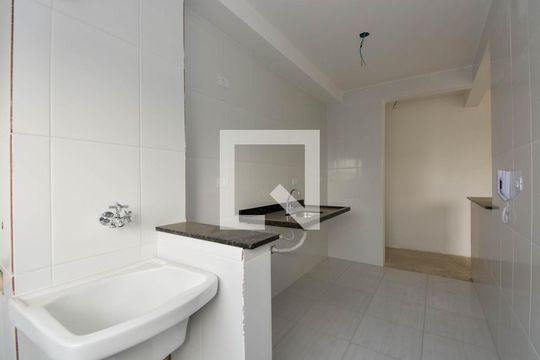Área de Serviço de apartamento para alugar com 2 quartos, 56m² em Vila Galvão, Guarulhos