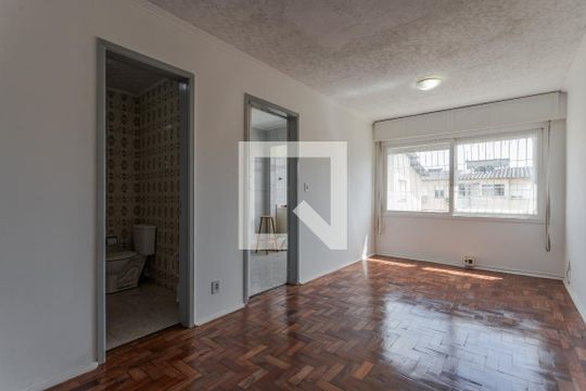 Kitnet/Studio para alugar com 1 quarto, 33m² em Jardim Leopoldina, Porto Alegre