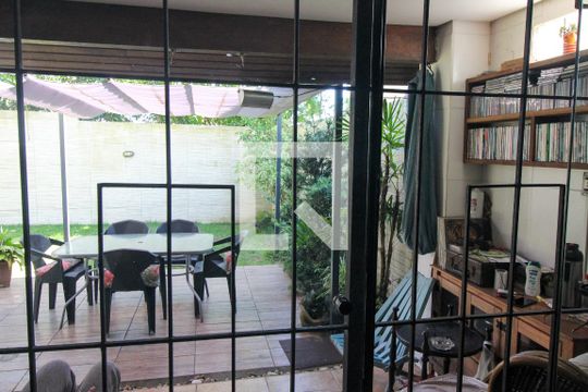 Vista da Sala de casa de condomínio à venda com 3 quartos, 177m² em Ipanema, Porto Alegre
