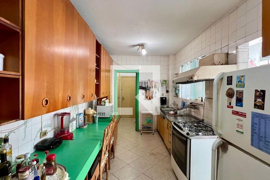 Cozinha de apartamento à venda com 3 quartos, 180m² em Jardim Paulista, São Paulo