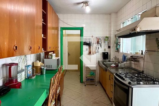 Cozinha de apartamento à venda com 3 quartos, 180m² em Jardim Paulista, São Paulo
