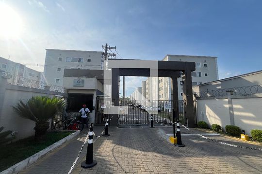Fachada de apartamento para alugar com 2 quartos, 48m² em Parque Santa Rosa, Suzano