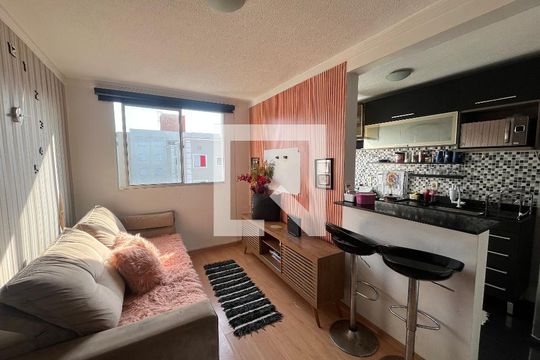 Apartamento para alugar com 2 quartos, 48m² em Parque Santa Rosa, Suzano