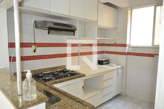 Cozinha de apartamento para alugar com 3 quartos, 60m² em Engenho Novo, Rio de Janeiro